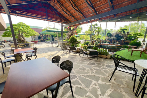 SÂN VƯỜN HỒ CÁ | View